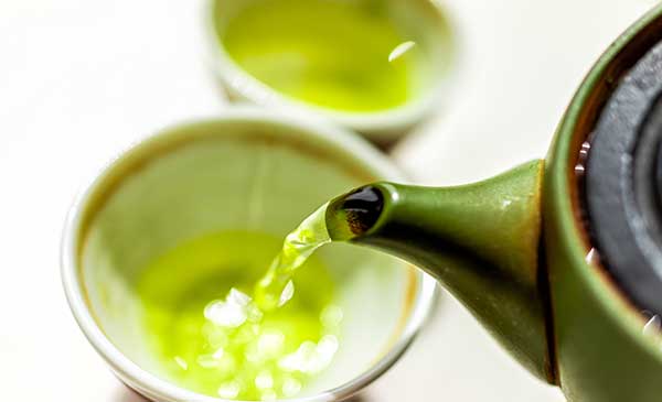 Коли краще пити зелений чай вранці або увечері - Блог TheTea