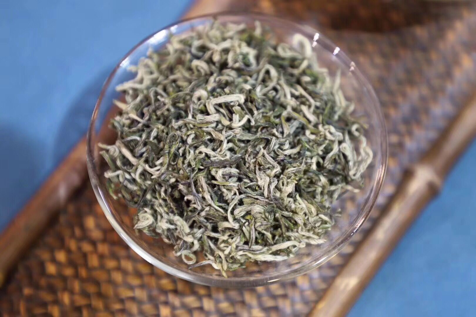 зелений чай Бі Ло Чунь - TheTea