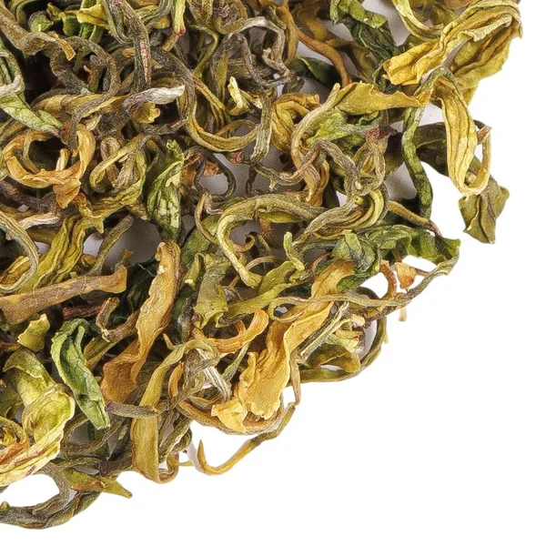 Цзюань Е Найбай "Біле молоко", 2025 квітень - 6