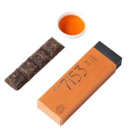 Шу пуер "7153" від Цзюнь Чжун Хао, 2020 рік